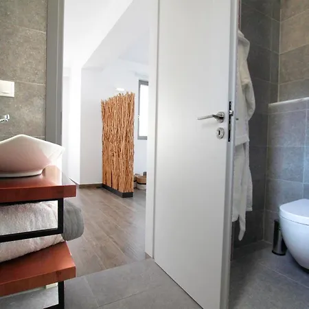 Alana Villa Afantou