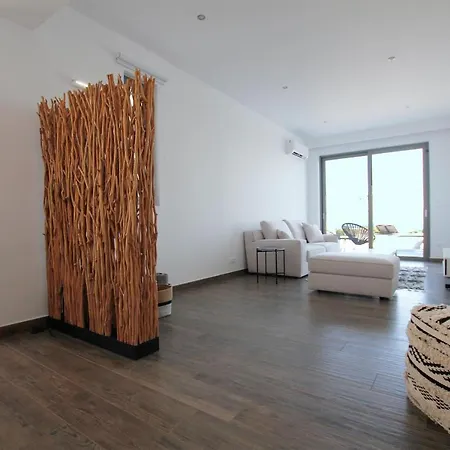 Alana Villa